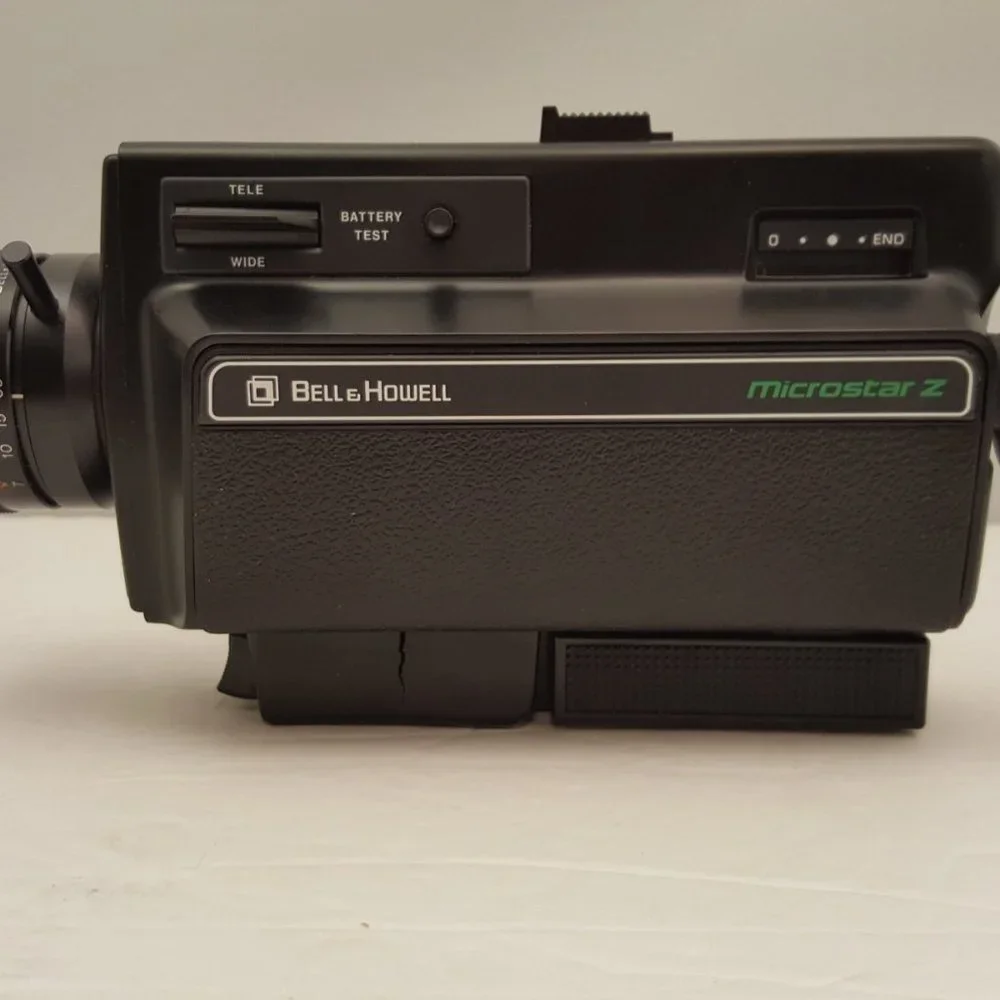 BELL & HOWELL 2230 microstar z XL Movie Camera w/ Kodachrome 40 Type A Cart